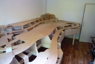 P1020212800x600