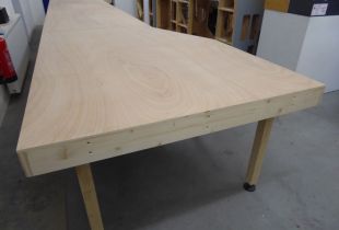 P1030108800x600