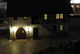 P1120193800x600