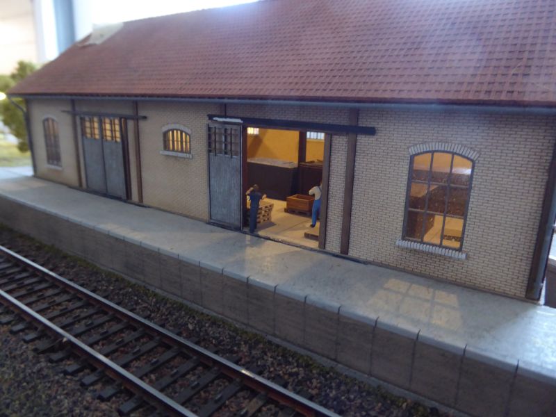 P1320092800x600